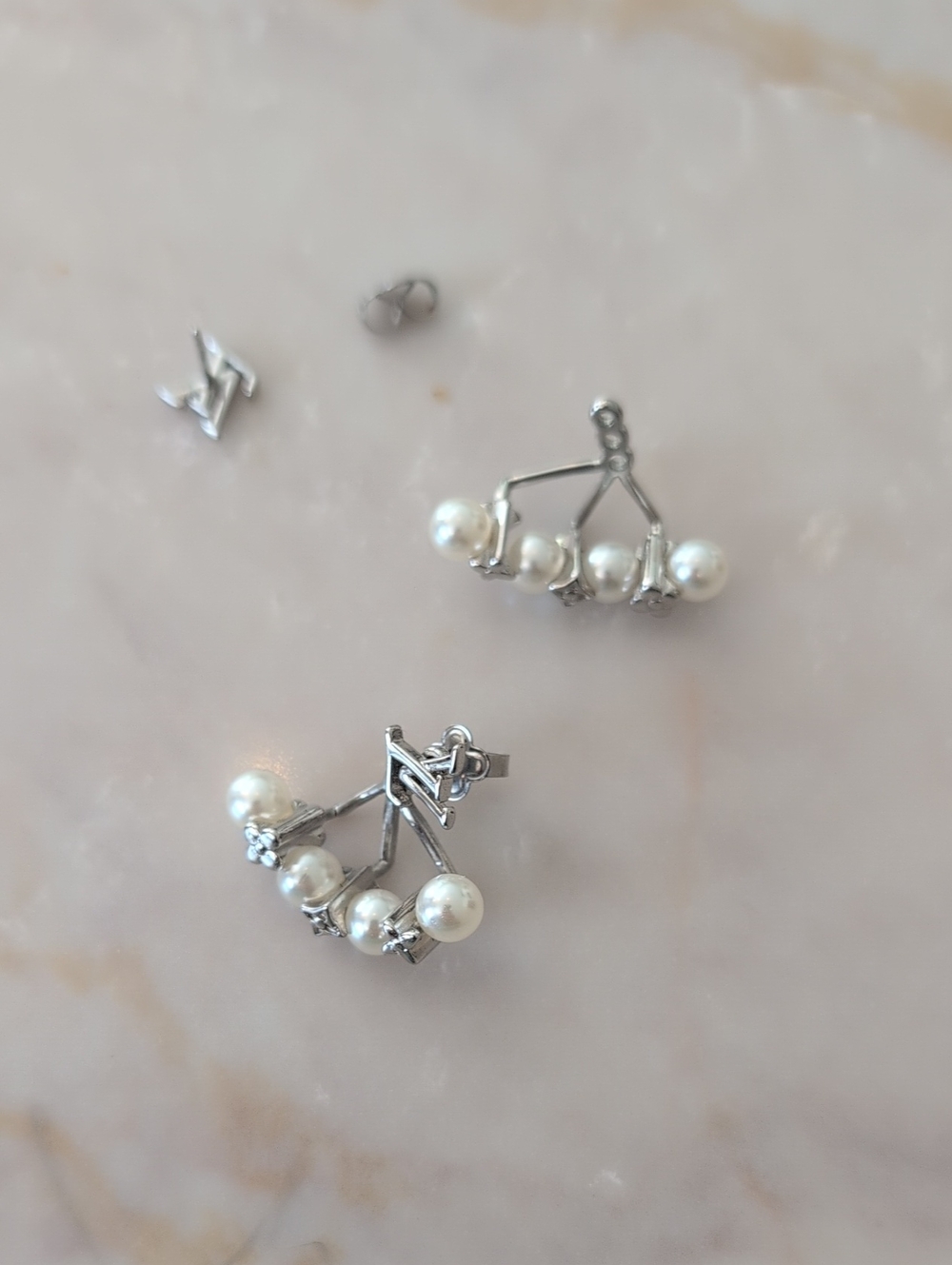 louis Viutton 2 In 1 Pearl Cluster Silver Tone Drop Earrings - White Pearls